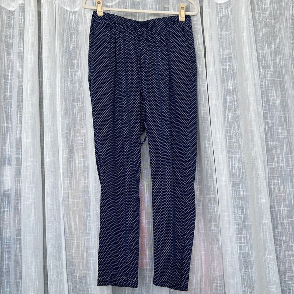 🆑 [4/$20] H&M Printed High waisted Drawstring Trousers